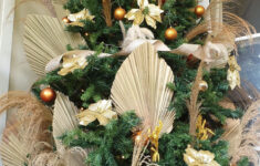Bohemian Christmas Tree Decor regarding Leaves on a Christmas Tree