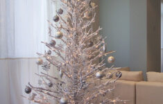 Christmas Tree Alternatives - Weddingchicks inside No Leaves Christmas Tree