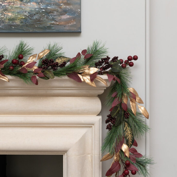 Christmas Garland Leaves