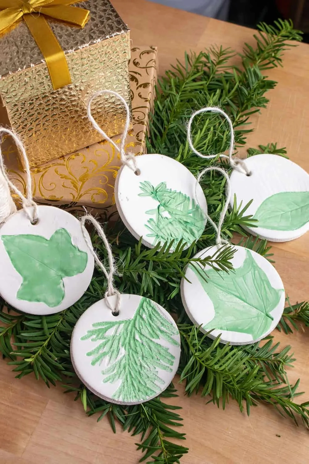Diy Clay Leaf Ornaments - Beautiful Christmas Craft with Christmas Ornaments Leaves